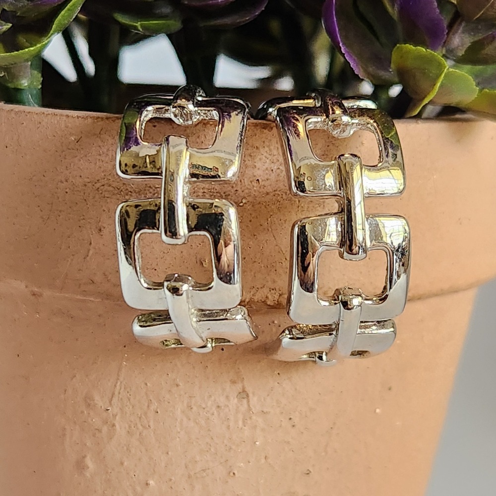 Silver Tone Geometric Interlocking Chain Link C-Hoop Post Earrings 1 Inch
